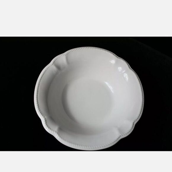 PFALTZGRAFF IVORY SCALLOPED SERVING BOWL 10.75" AC - Picture 4 of 6